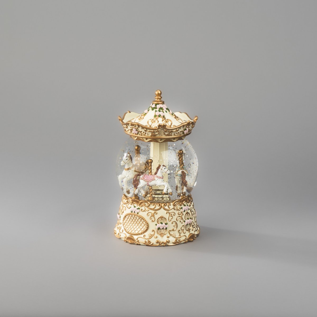 Lanterne à eau Carrousel Or De Konstsmide - La lanterne est dot&eacute;e d'une minuterie (5 heures allum&eacute;e, 19 heures &eacute;teinte, r&eacute;p&eacute;tition possible) pour une utilisation simple et pratique.