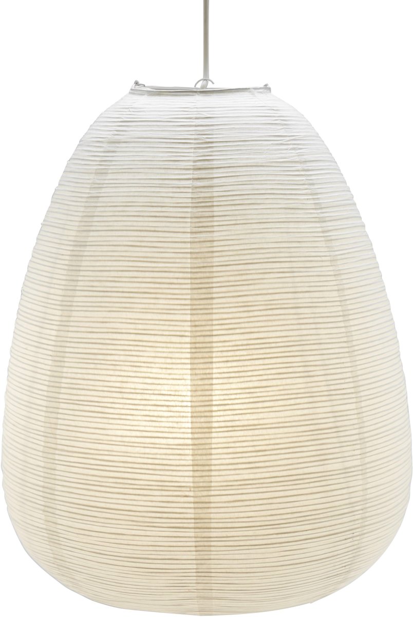 Maki Abat-Jour Ø43 Excl. Suspension Blanc suspension De PR Home - Le maki est en forme d'&oelig;uf, a un diam&egrave;tre de 43 cm et une hauteur de 54 cm.