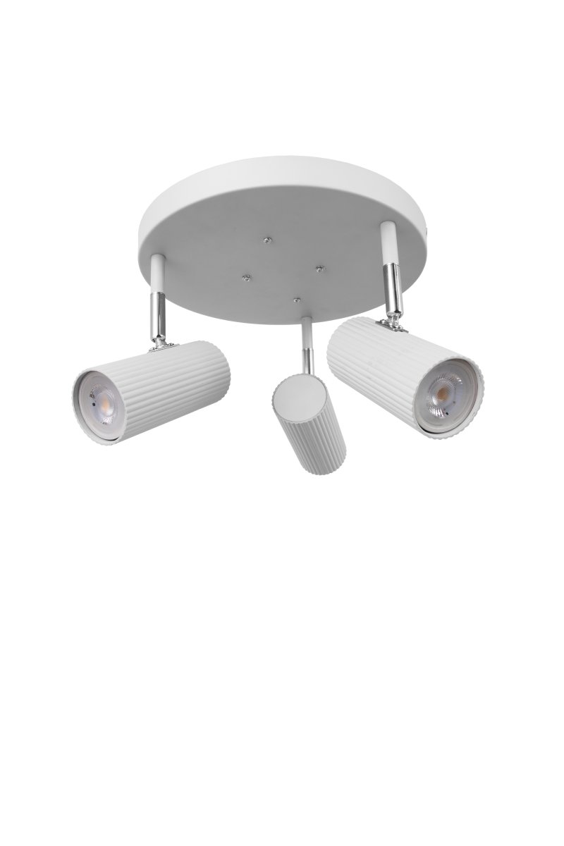 Hubble 3 Blanc spot De Globen Lighting - Hubble est un spot pratique dot&eacute; d'abat-jour tubulaires en aluminium stri&eacute;.