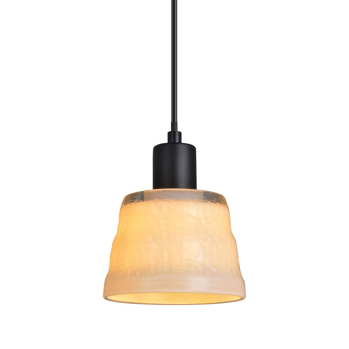 Bonnie Ø13 Blanc lampe de fenêtre De Oriva - Cette &eacute;l&eacute;gante lampe de fen&ecirc;tre en verre blanc cr&eacute;e une atmosph&egrave;re chaleureuse et accueillante dans votre maison.
