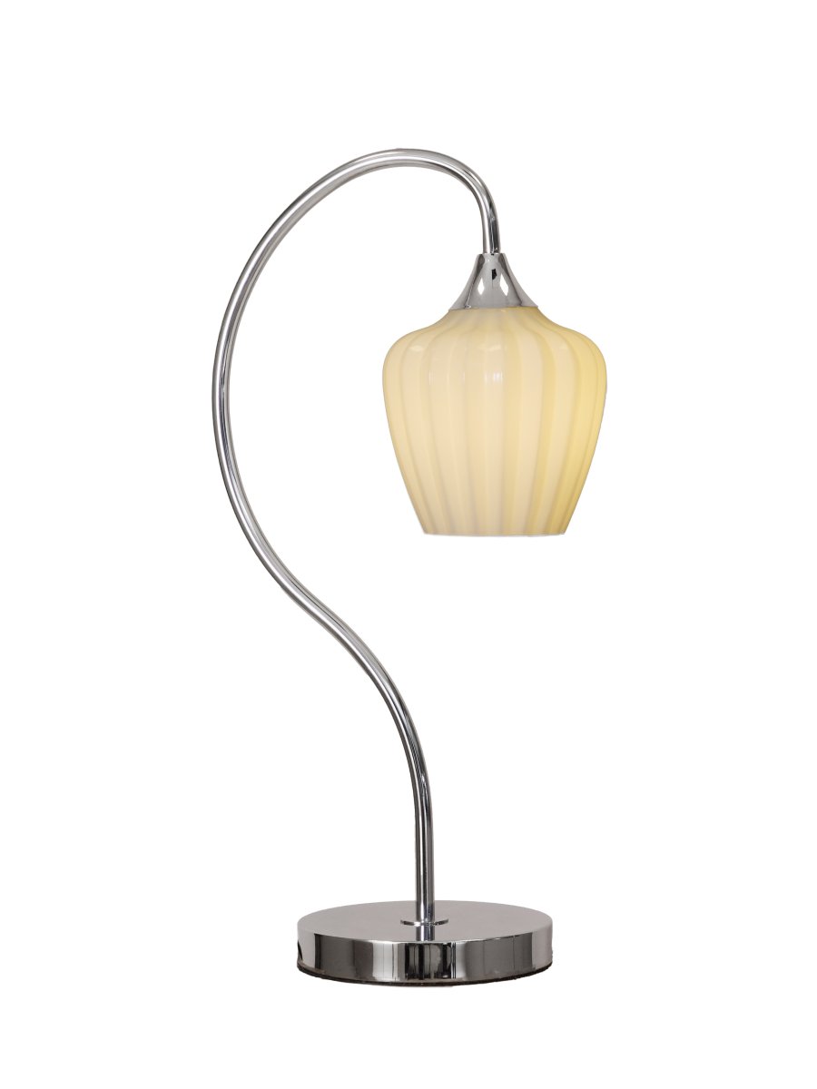 Amalfi 50cm Blanc lampe de table De PR Home - L'abat-jour en maille diffuse une lumière agréable, faisant d'Amalfi une lampe de table décorative idéale pour une table d'appoint, un bureau ou une table de chevet.