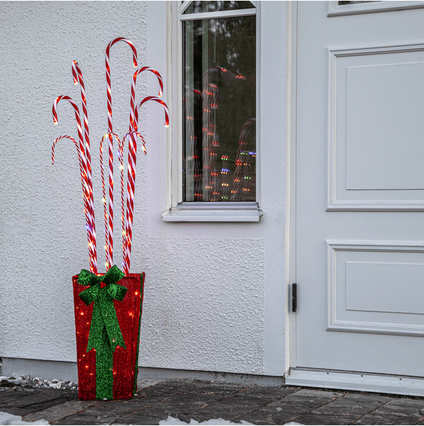 Candycane Box ROUGE De Star Trading - Une d&eacute;coration de No&euml;l ext&eacute;rieure unique, l&eacute;g&egrave;rement plus grande, orn&eacute;e de lumi&egrave;res multicolores.