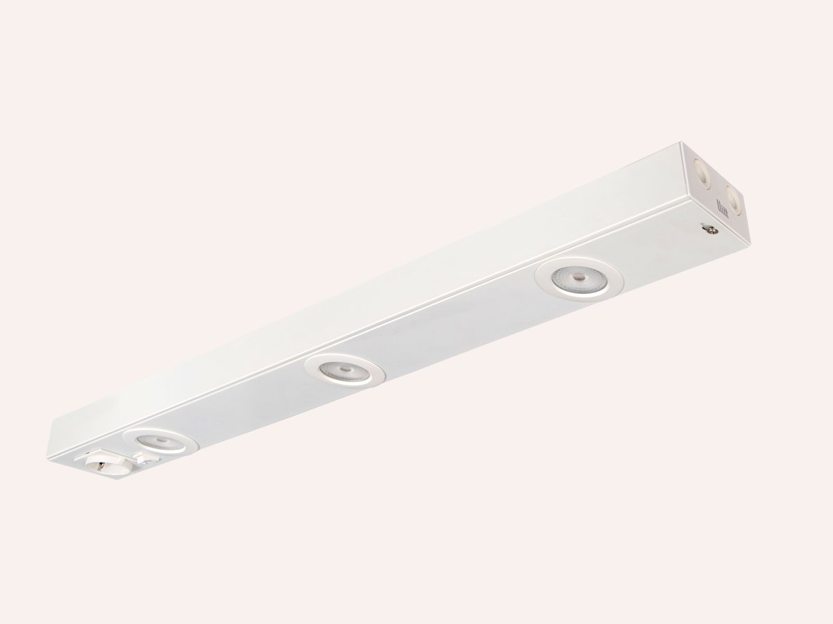 Emma 87cm Blanc De Llitt - Emma est une lampe de table &agrave; intensit&eacute; variable avec spots int&eacute;gr&eacute;s et prise de courant.