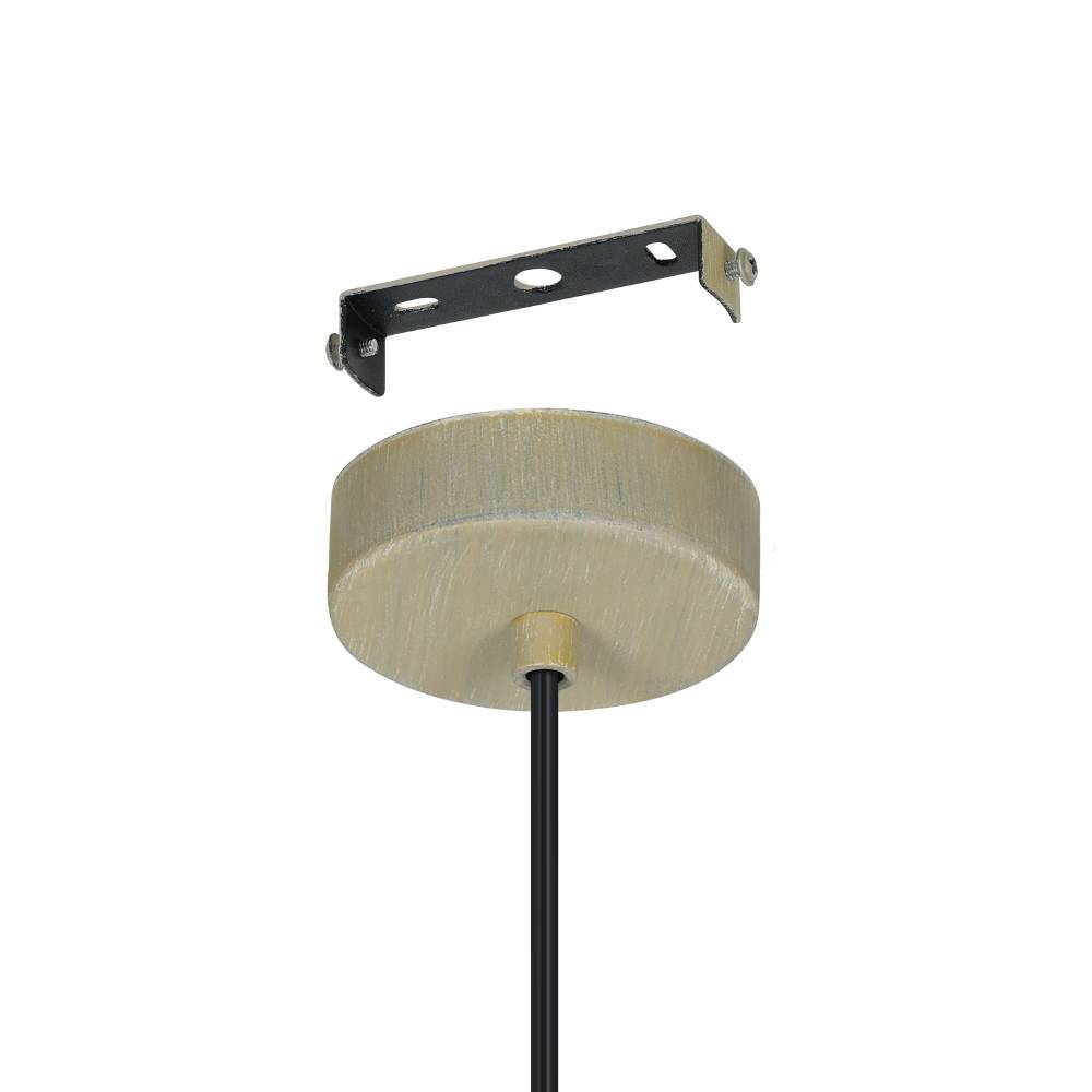 Amsfield Ø38 Nature suspension De Eglo - Cette suspension en rotin joliment tressé diffuse une lumière chaleureuse et naturelle qui crée une atmosphère accueillante dans la pièce.