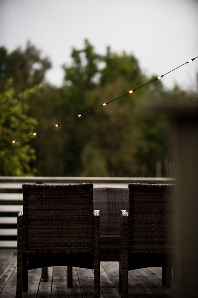 Guirlande Lumineuse Supplémentaire Amber 6m Noir De Konstsmide - L'alimentation est de 24 V et la classe de protection est IP44 &ndash; id&eacute;al pour une utilisation int&eacute;rieure et ext&eacute;rieure.