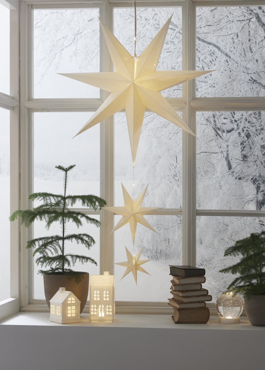 Cassie Ø80 Blanc De Star Trading - Accrochez l'&eacute;toile de l'Avent &agrave; une fen&ecirc;tre haute, &agrave; une porte-fen&ecirc;tre ou au milieu de la pi&egrave;ce.