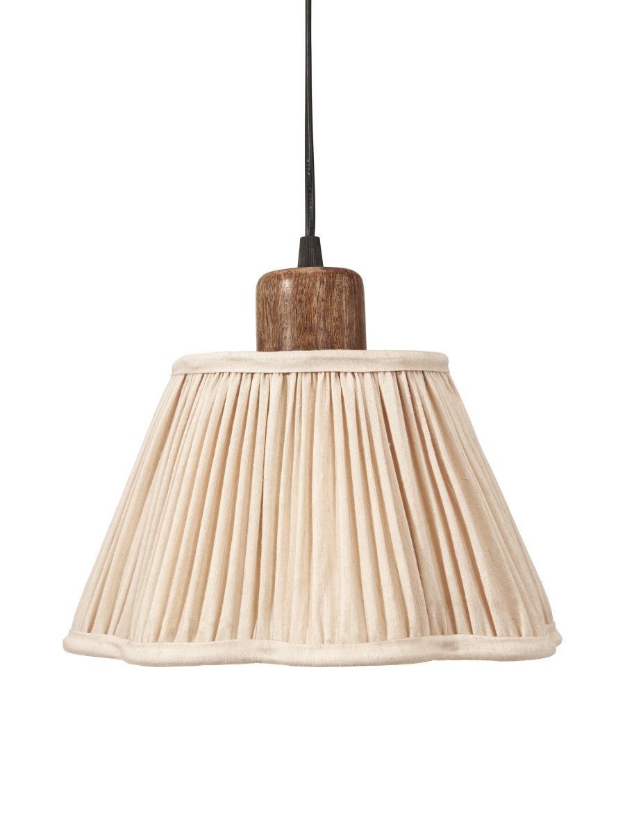Siv Ø30 Blanc cassé suspension De PR Home - L'abat-jour est dot&eacute; d'une fixation par anneau sup&eacute;rieur et est livr&eacute; avec une suspension au plafond avec un support de lampe en bois de manguier.