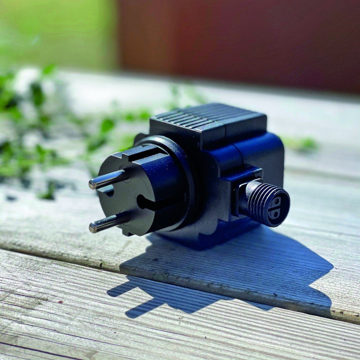 Transformateur 21w Noir De Lightson - Choisissez ce transformateur si la puissance totale des lampes est de 18 watts (pour une durée de vie optimale).