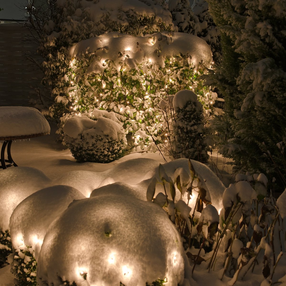 Net Vert foncé De Lightson - Pour une dur&eacute;e de vie optimale, nous recommandons de ne pas charger le transformateur &agrave; plus de 85 % de sa capacit&eacute; maximale.