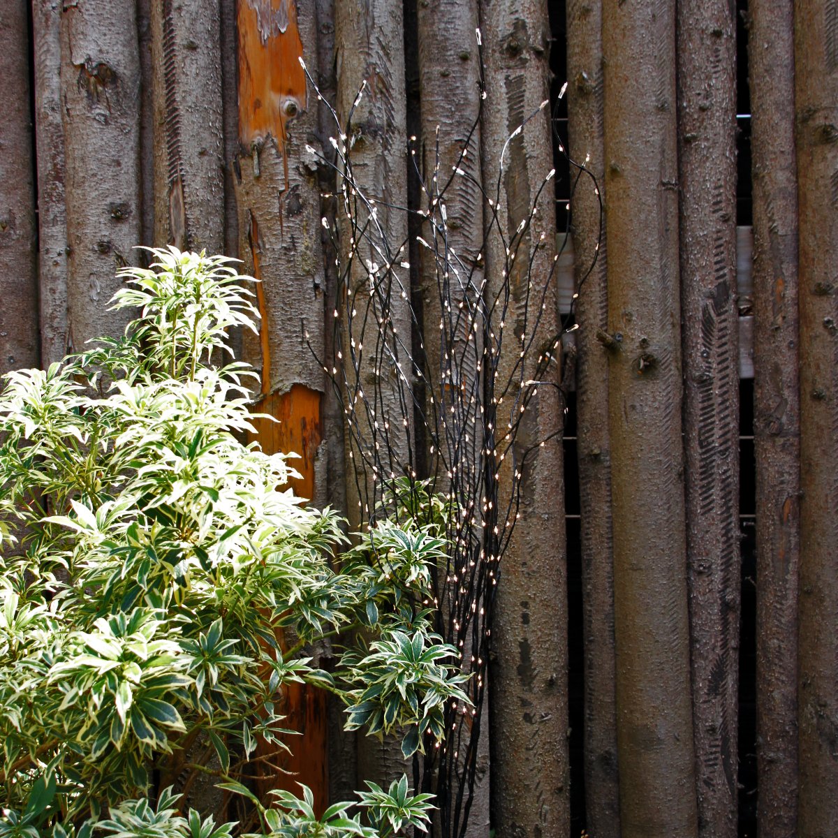 Twiggy Noir De Lightson - Pour une dur&eacute;e de vie optimale, nous recommandons de ne pas charger le transformateur &agrave; plus de 85 % de sa capacit&eacute; maximale.