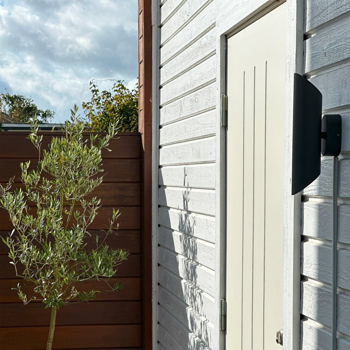 Wally Gris foncé De Lightson - Pour une dur&eacute;e de vie optimale, nous recommandons de ne pas charger le transformateur &agrave; plus de 85 % de sa capacit&eacute; maximale.