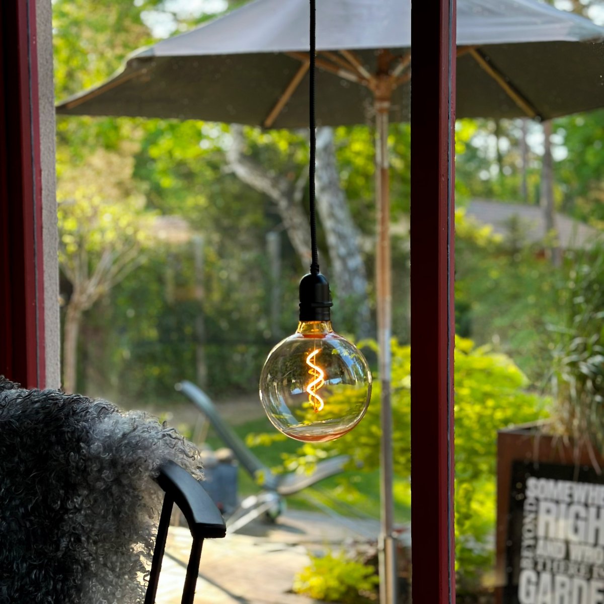 Gravity Noir De Lightson - Pour une durée de vie optimale, nous recommandons de ne pas charger le transformateur à plus de 85 % de sa capacité maximale.