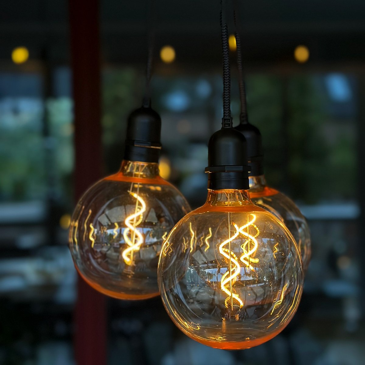 Gravity Noir De Lightson - Pour une durée de vie optimale, nous recommandons de ne pas charger le transformateur à plus de 85 % de sa capacité maximale.