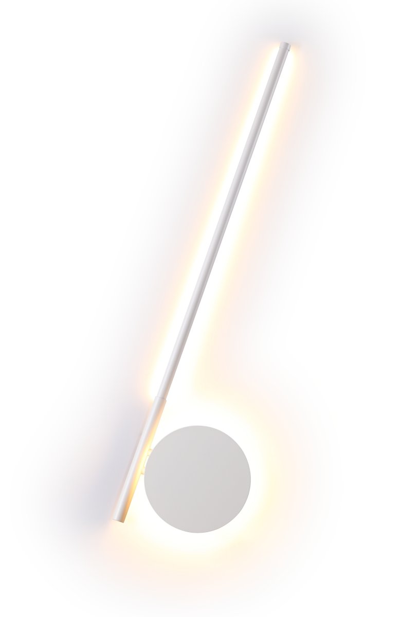  Pesaro LED 80cm Blanc applique murale De Lampan - Pesaro LED est une applique murale qui impressionne &agrave; la fois par son design et sa fonction.