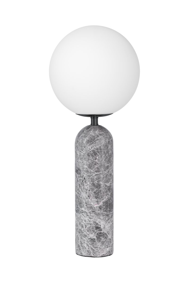 Torrano 53cm marbre gris lampe de table De Globen Lighting - La pierre est un matériau naturel, et la couleur et les nuances de son marbrure varient, créant un motif unique pour chaque pièce.