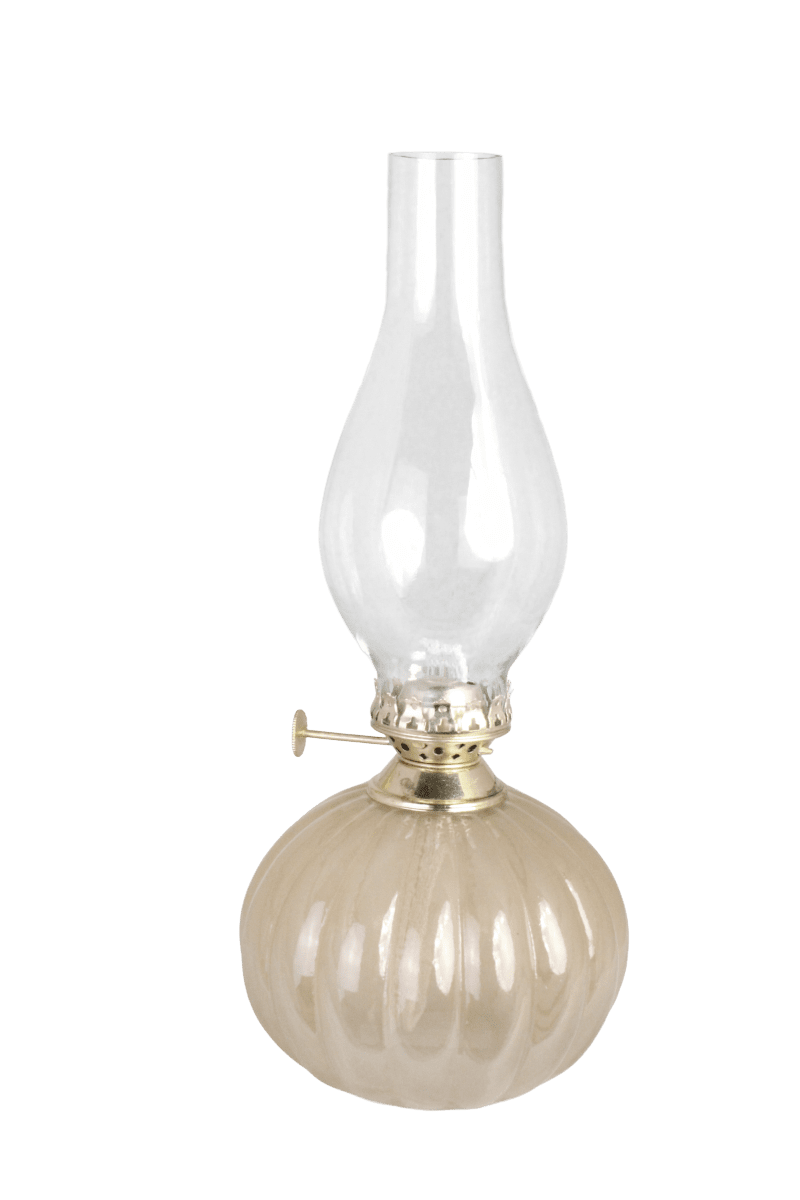  Olga Beige De Strömshaga - Son pied rond en verre beige &agrave; la texture c&ocirc;tel&eacute;e lui conf&egrave;re un caract&egrave;re unique et s'harmonise parfaitement avec le br&ucirc;leur &agrave; l'aspect laiton vieilli.
