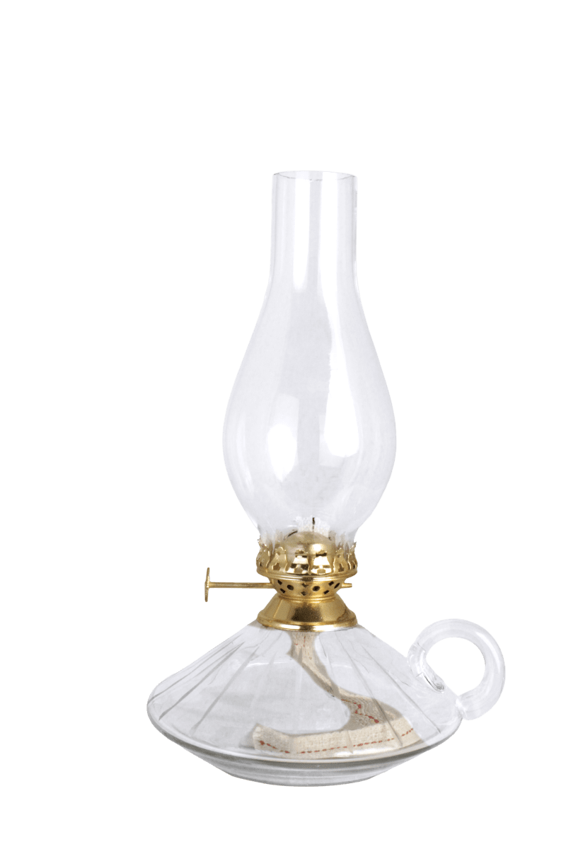  Kerosene lamp with handle big Transparent De Strömshaga - Le br&ucirc;leur aspect laiton et le haut tube en verre transparent soulignent son caract&egrave;re traditionnel.