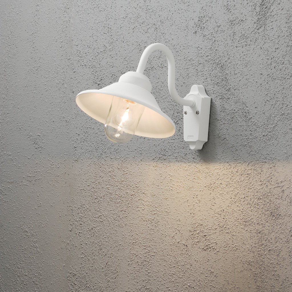 Vega Blanc lampe d’extérieur De Konstsmide - La lampe est fabriquée à partir de matériaux durables qui peuvent résister à toutes les conditions météorologiques et est à la fois pratique et décorative.