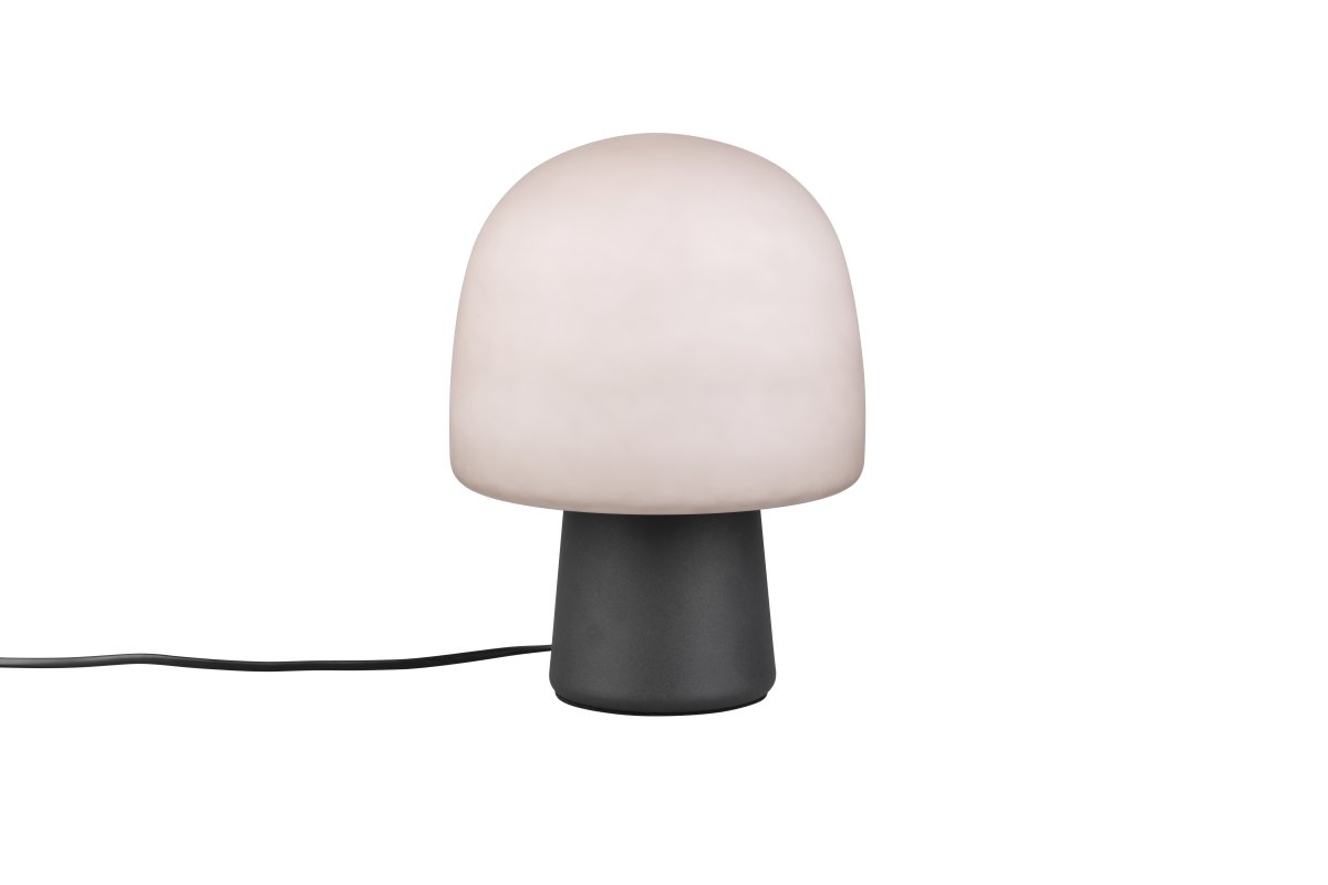 Steen 27cm Noir lampe de table De Trio Lighting - Avec sa silhouette en forme de champignon et la combinaison d'une base noire mate et d'un abat-jour en verre de couleur taupe, il devient un accroche-regard élégant dans n'importe quelle pièce.