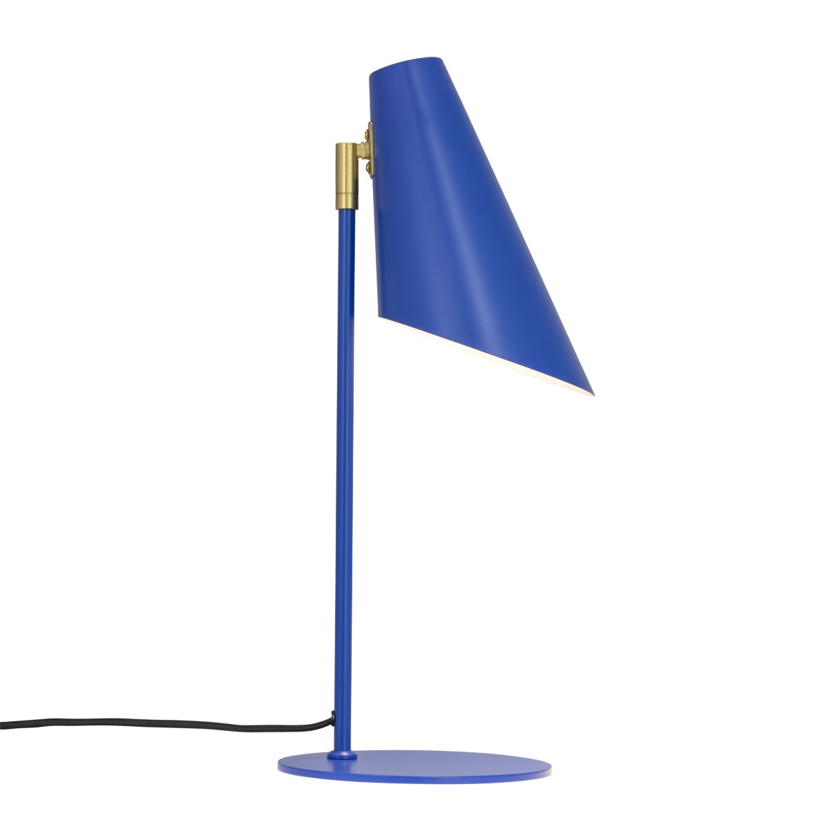 Cale 50cm Bleu foncé lampe de bureau De Dyberg Larsen - Parfait pour ajouter une touche de couleur et de personnalité à votre bureau ou table d'appoint tout en fournissant une lumière dirigée et confortable pour lire ou travailler.