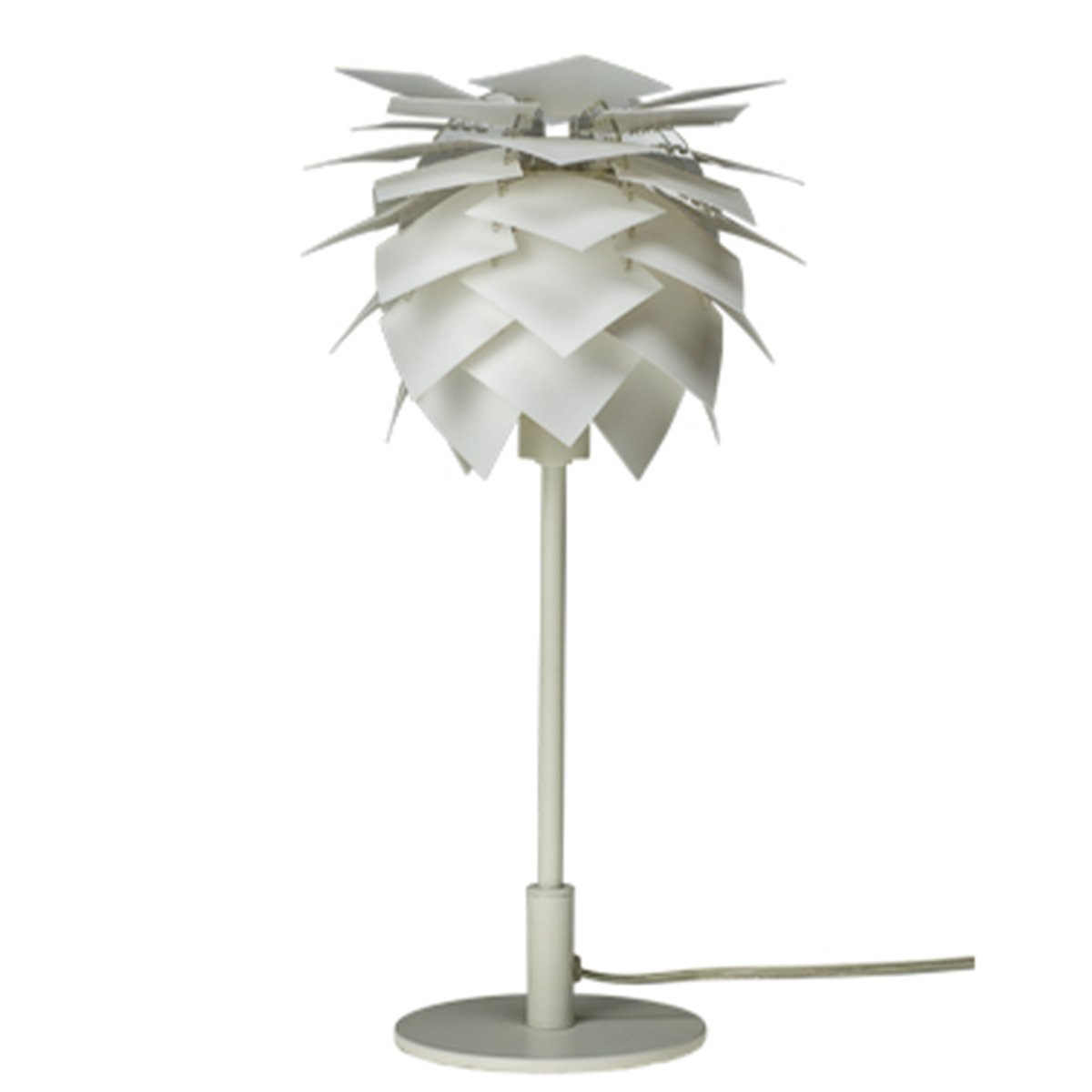 Pineapple 35cm Blanc lampe de table De Dyberg Larsen - Découvrez le meilleur du design danois avec la lampe de table Pineapple, une lampe qui ne se démode jamais.