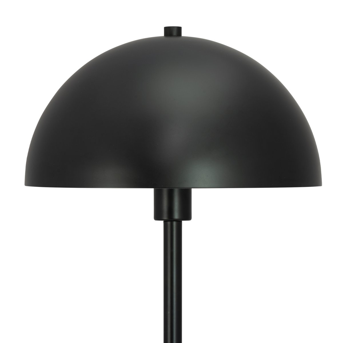 Stockholm 43cm Noir lampe de table De Dyberg Larsen - La lampe &eacute;met une lumi&egrave;re douce et agr&eacute;able qui cr&eacute;e une atmosph&egrave;re agr&eacute;able, qu'elle soit plac&eacute;e sur le bureau, la table de chevet ou dans le salon.