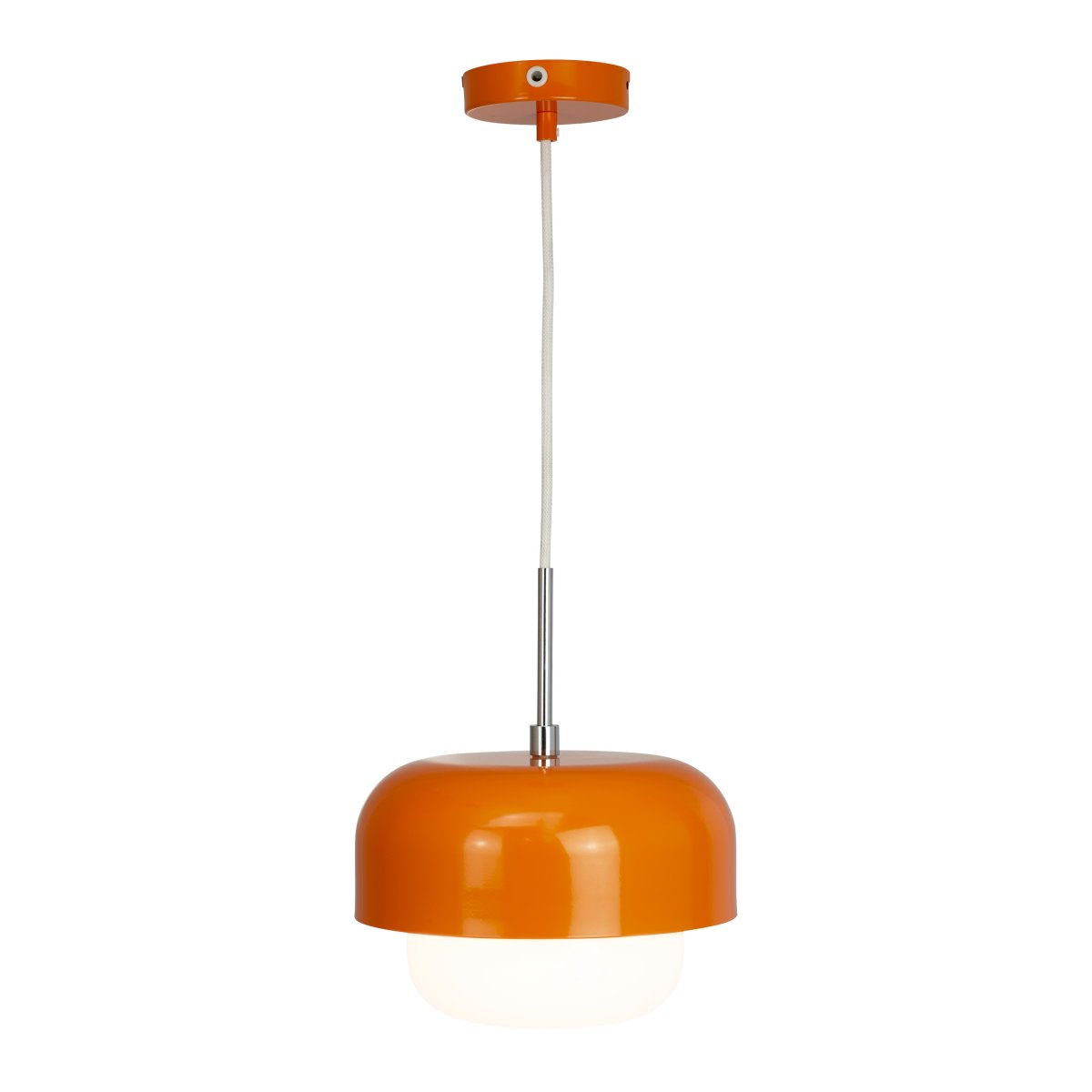 Haipot Ø23 Orange suspension De Dyberg Larsen - La suspension Haipot D23 en orange peut &ecirc;tre utilis&eacute;e comme une seule lumi&egrave;re ou accroch&eacute;e en groupe, par exemple au-dessus de la table de la cuisine, de la table &agrave; manger ou partout o&ugrave; vous souhaitez un point lumineux design.