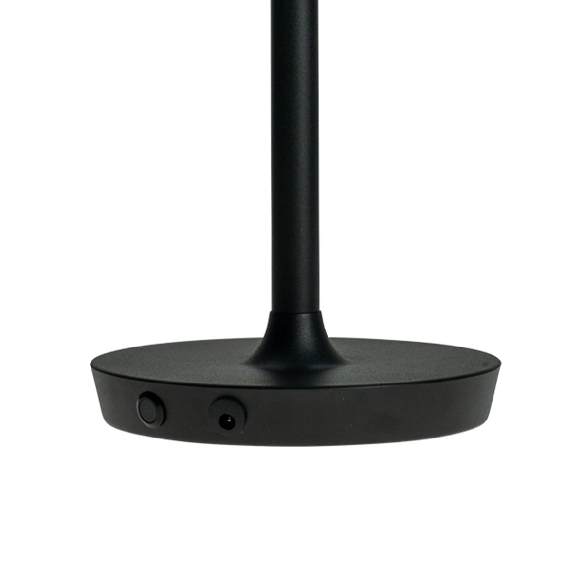 Valencia 30cm Noir portable De Dyberg Larsen - La lampe est légère et sans fil et possède des bords doux et esthétiques.