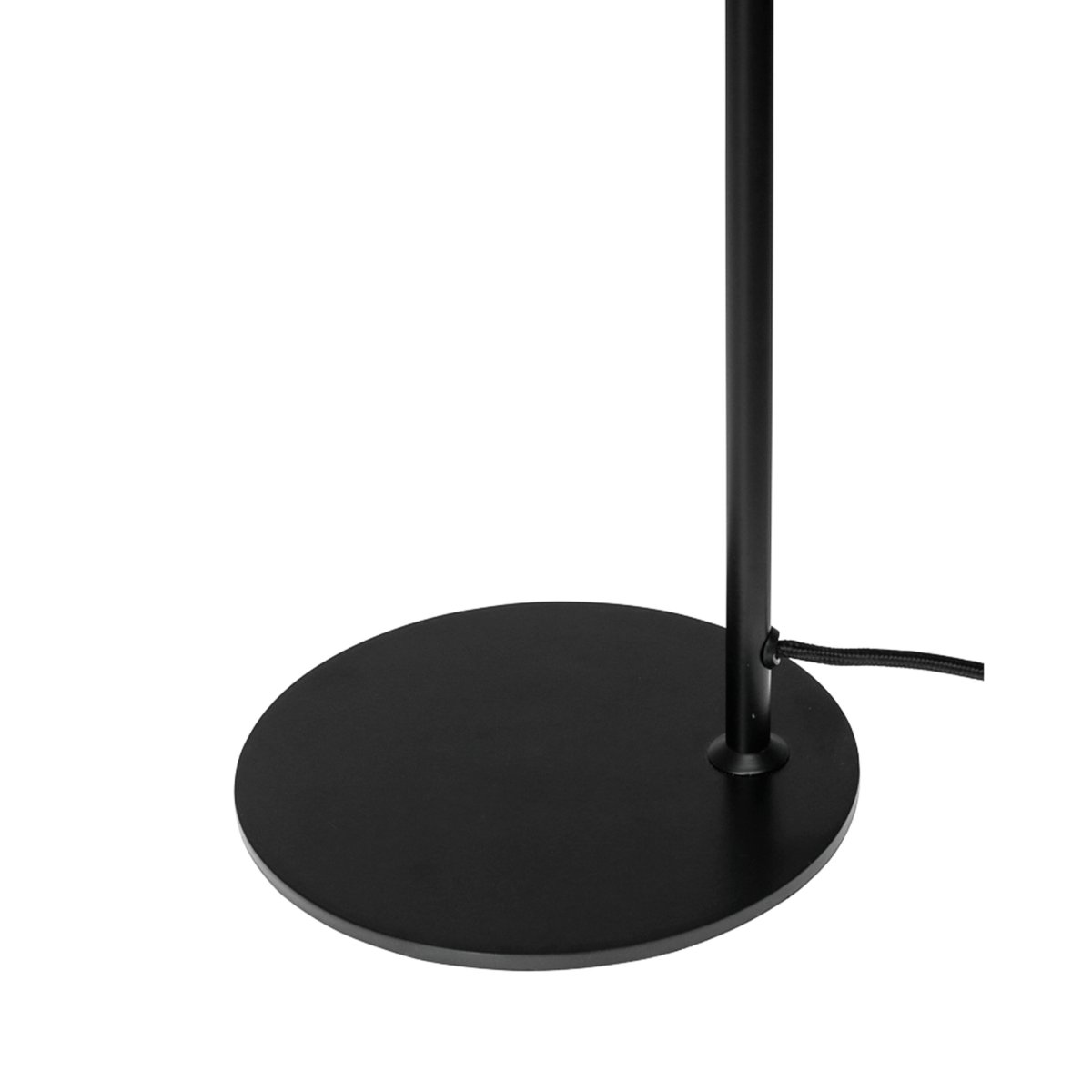Skagen 50cm Noir lampe de bureau De Dyberg Larsen - Laissez Skagen diffuser une lumi&egrave;re concentr&eacute;e et agr&eacute;able l&agrave; o&ugrave; vous en avez le plus besoin et donnez &agrave; votre maison un look intemporel et sophistiqu&eacute; avec cette lampe de qualit&eacute;&nbsp;!