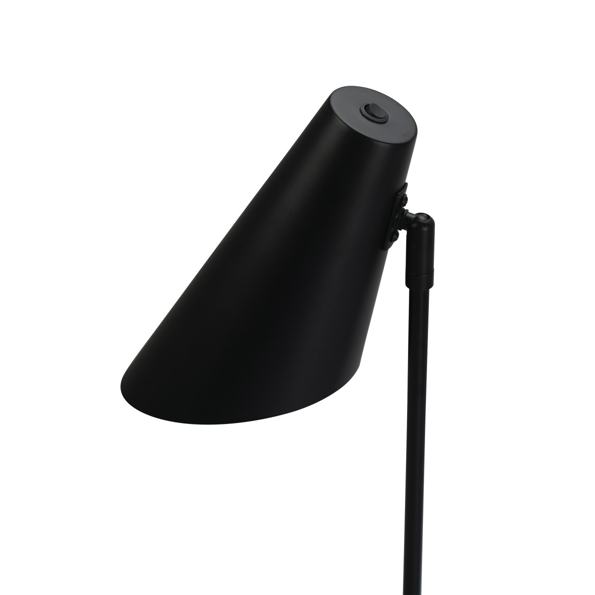 Cale 50cm Noir lampe de bureau De Dyberg Larsen - La lampe de table en métal noir mat et la tête de lampe rotative librement sont parfaites comme lampe de lecture dans la chambre ou comme détail d'ameublement élégant dans le salon.