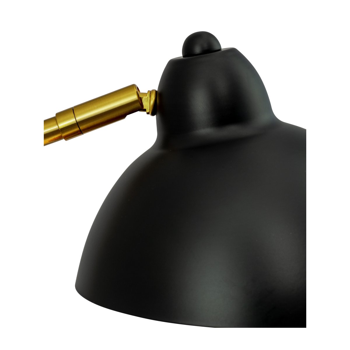 Futura 40cm Laiton lampe de bureau De Dyberg Larsen - Futura est une lampe de table élégante en laiton et noir, une combinaison parfaite de design classique et de fonction moderne.