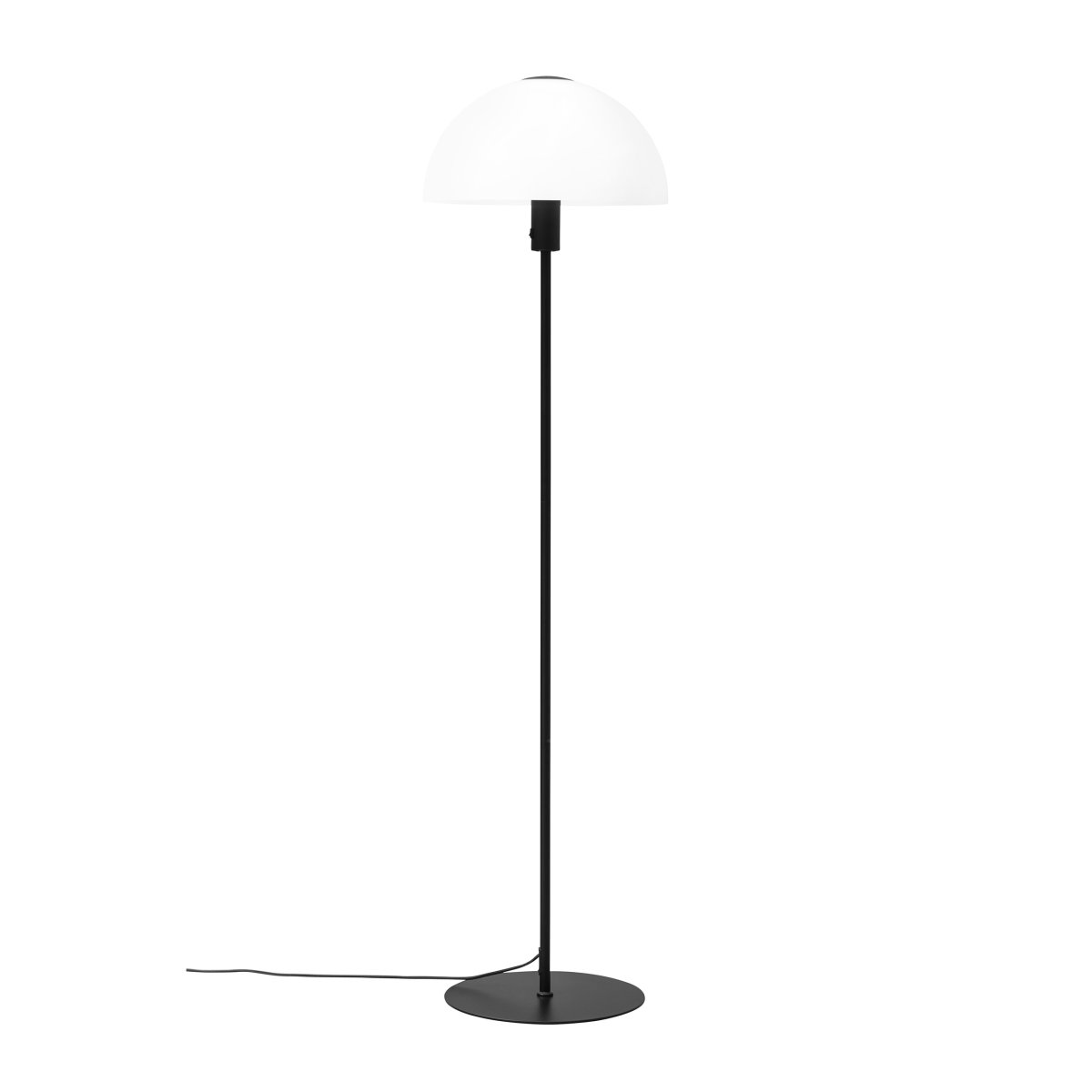 Jazz Noir lampadaire De Dyberg Larsen - Lampadaire en verre blanc opale avec une base en métal noir mat.