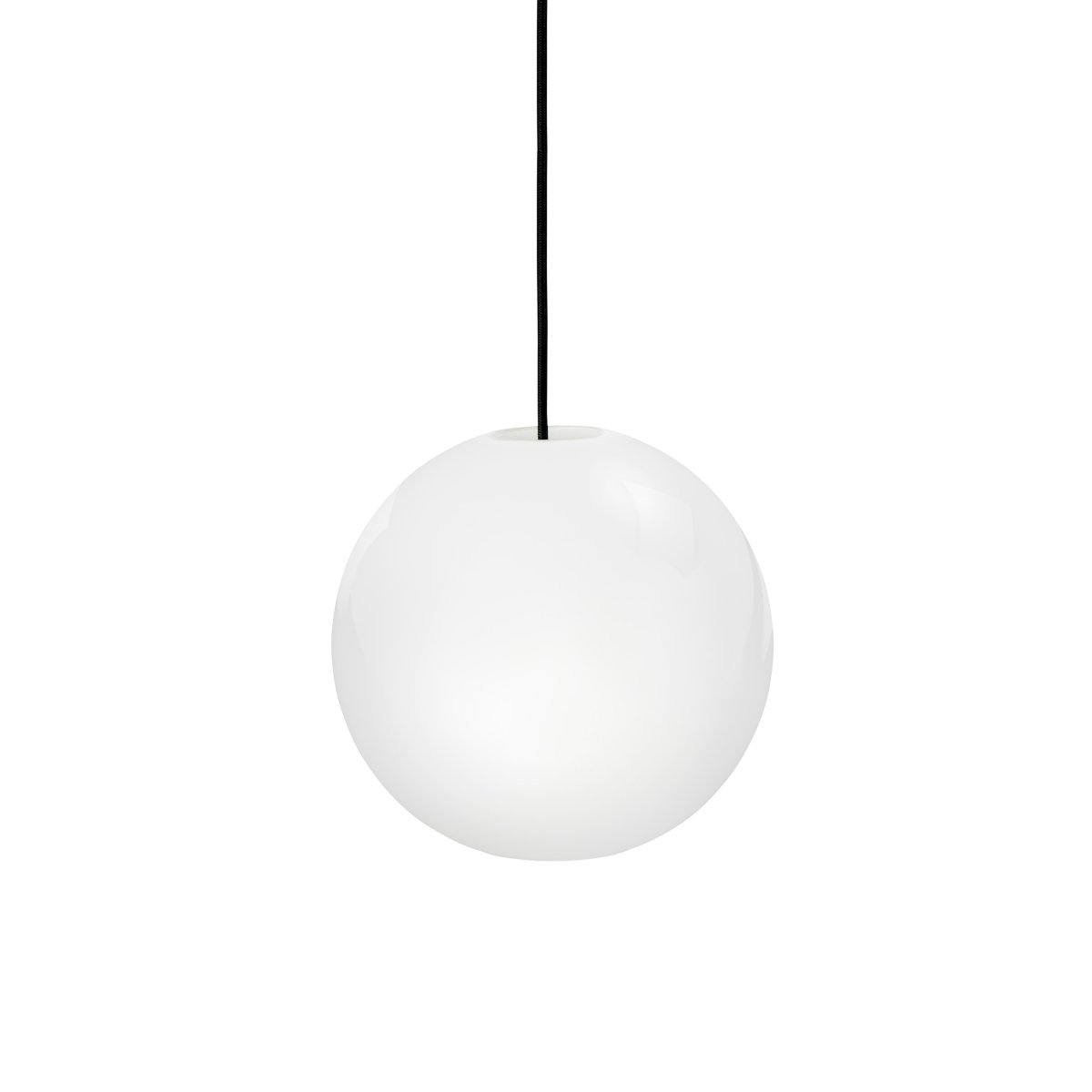 Cafè Ø20 Opale suspension De Dyberg Larsen - Cela crée une belle lumière qui brille au-dessus d'une table, dans un coin, à côté du lit ou dans un coin de lecture confortable.