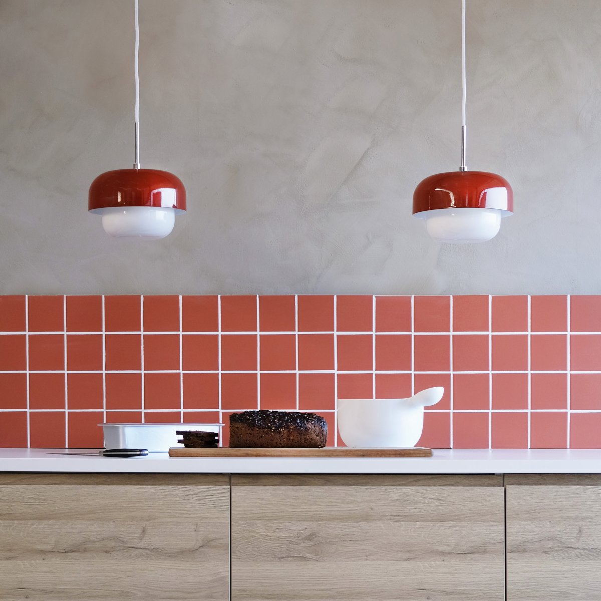 Haipot Ø23 Rouge foncé suspension De Dyberg Larsen - Peu importe où vous le placez, il diffuse une lumière chaude et agréable.