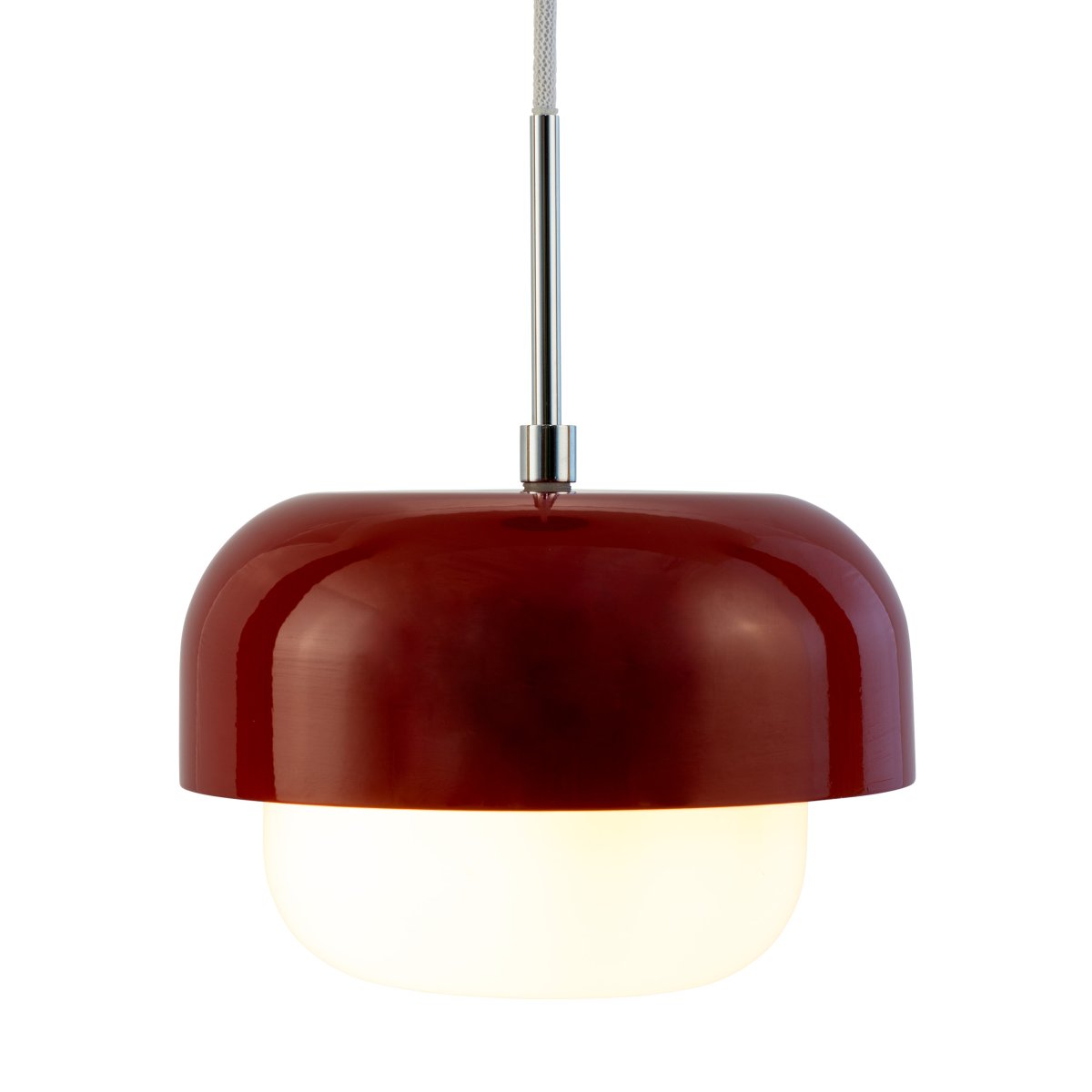 Haipot Ø23 Rouge foncé suspension De Dyberg Larsen - Peu importe où vous le placez, il diffuse une lumière chaude et agréable.