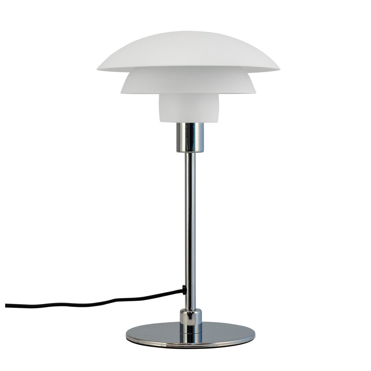 Morph 35cm Blanc lampe de table De Dyberg Larsen - La lampe est livr&eacute;e avec un c&acirc;ble en tissu de 1,6 m&egrave;tre de long et dispose d'un interrupteur d'alimentation sur le dessus.
