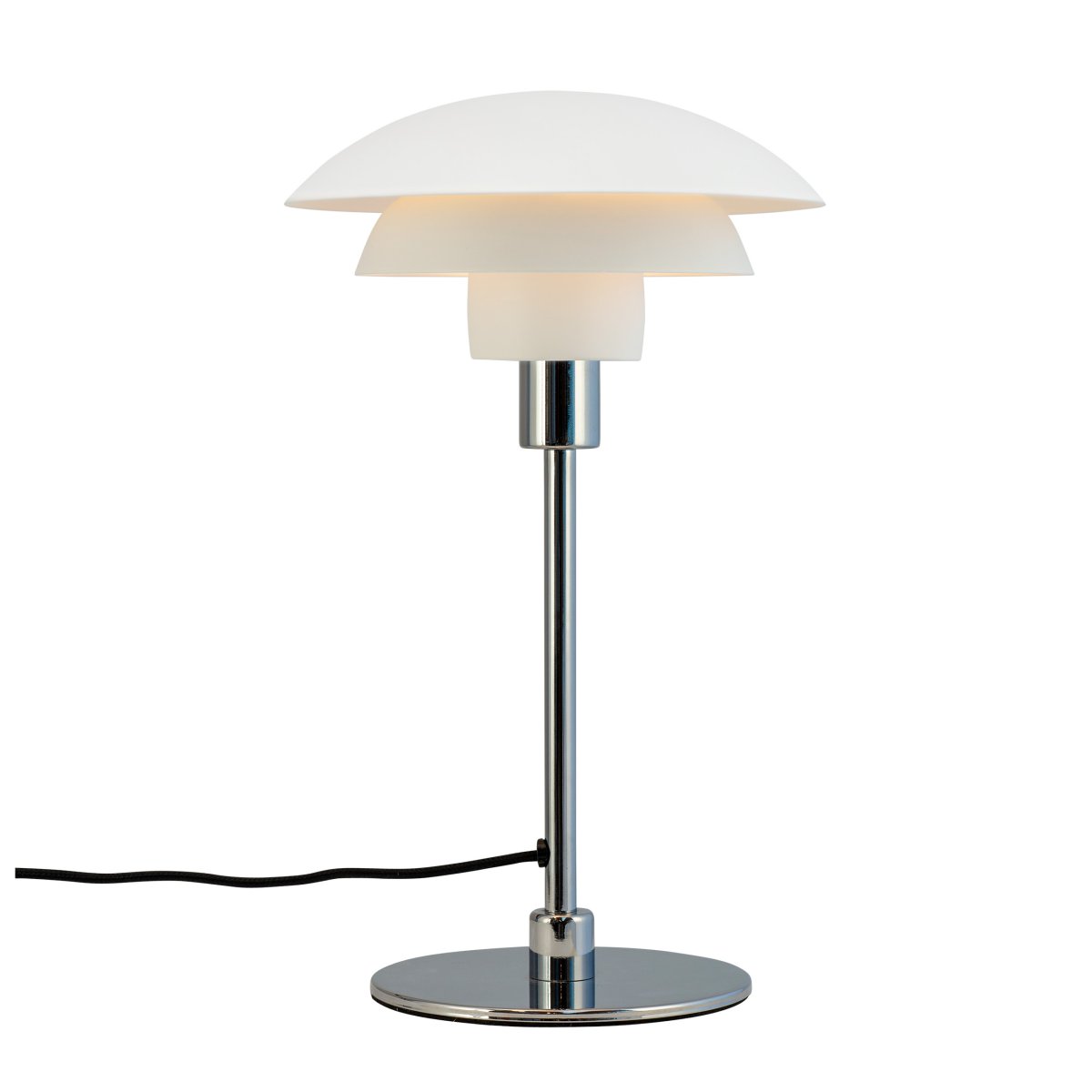 Morph 35cm Blanc lampe de table De Dyberg Larsen - La lampe est livr&eacute;e avec un c&acirc;ble en tissu de 1,6 m&egrave;tre de long et dispose d'un interrupteur d'alimentation sur le dessus.