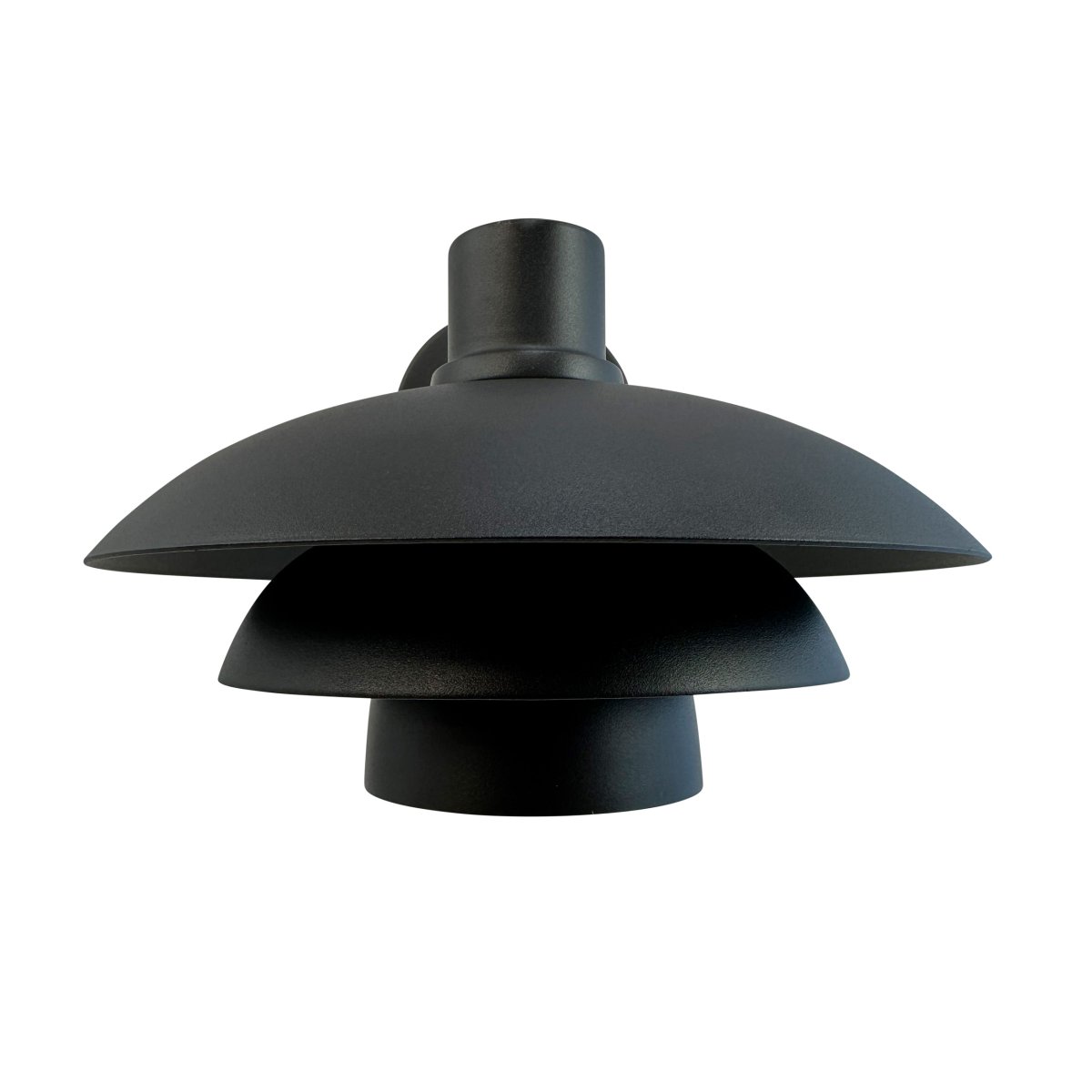 Morph Noir lampe d’extérieur De Dyberg Larsen - Morph est le choix ultime si vous souhaitez améliorer vos espaces extérieurs avec un design danois haut de gamme.
