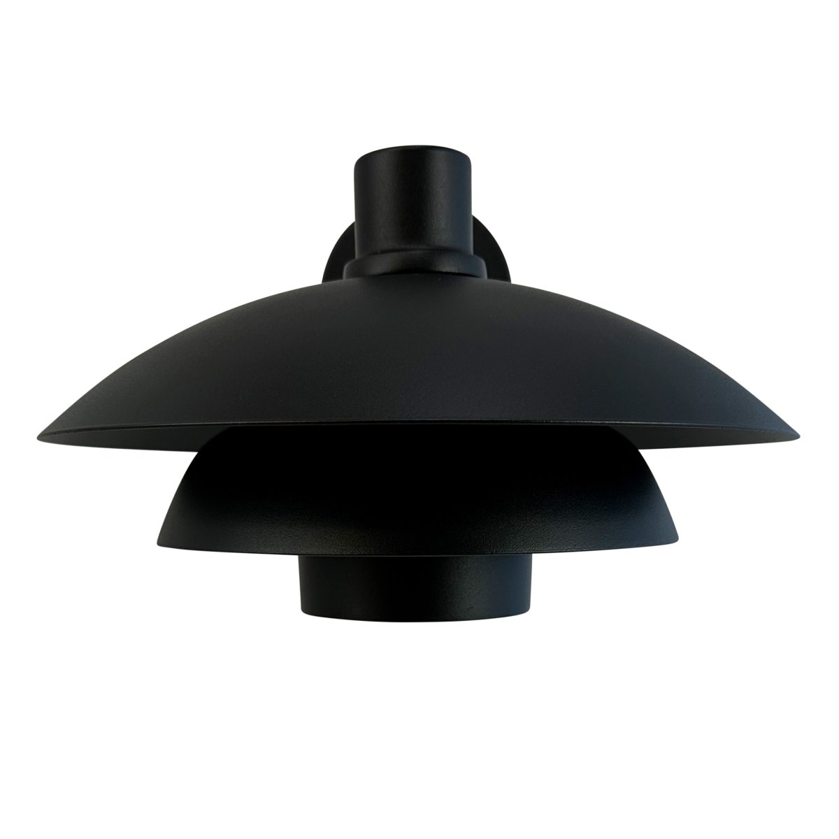 Morph Noir lampe d’extérieur De Dyberg Larsen - Morph est le choix ultime si vous souhaitez améliorer vos espaces extérieurs avec un design danois haut de gamme.