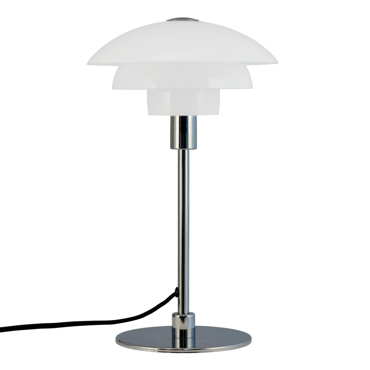Morph 35cm Opale lampe de table De Dyberg Larsen - La lampe est livrée avec un câble en tissu de 1,6 mètre de long et l'interrupteur d'alimentation est situé sur le câble.
