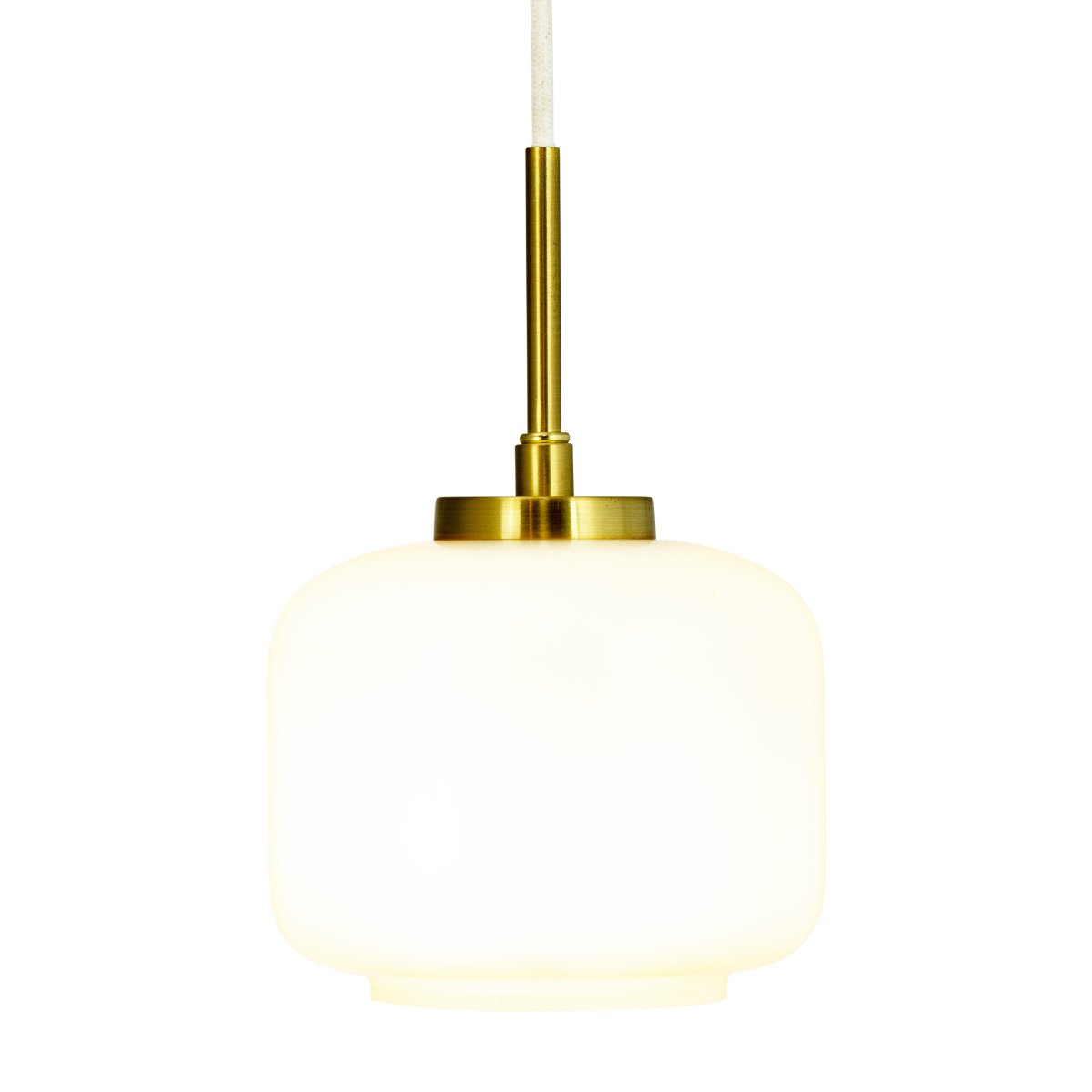 Arp Ø15 Laiton suspension De Dyberg Larsen - Parfait pour accrocher au-dessus de la table &agrave; manger, dans le salon ou la chambre pour cr&eacute;er la bonne ambiance.
