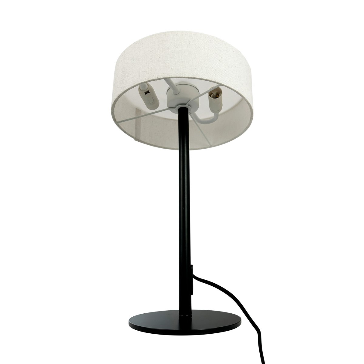 Calix 40cm Noir lampe de table De Dyberg Larsen - La base robuste et la forme simple permettent un placement facile dans une variété d'environnements tout en fournissant un éclairage d'ambiance et en servant d'élément de design élégant.