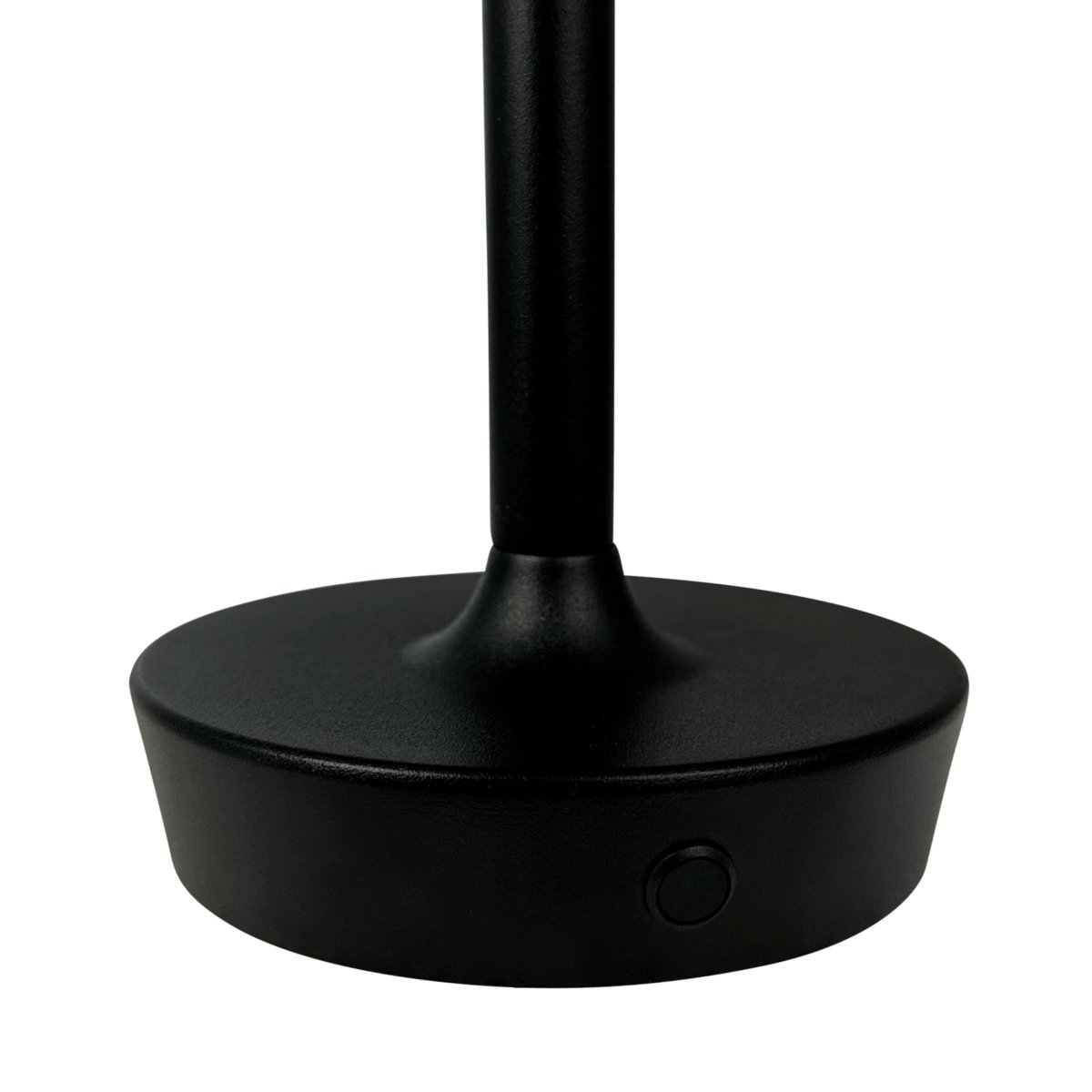 Flow 25cm Noir portable De Dyberg Larsen - La lampe est sans fil et facile à déplacer, vous pouvez donc la placer n'importe où.
