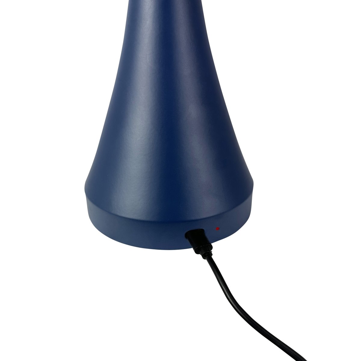 Vienna 28cm Indigo portable De Dyberg Larsen - La lampe rechargeable vous donne la libert&eacute; de la placer n'importe o&ugrave; sans avoir &agrave; vous soucier des c&acirc;bles.