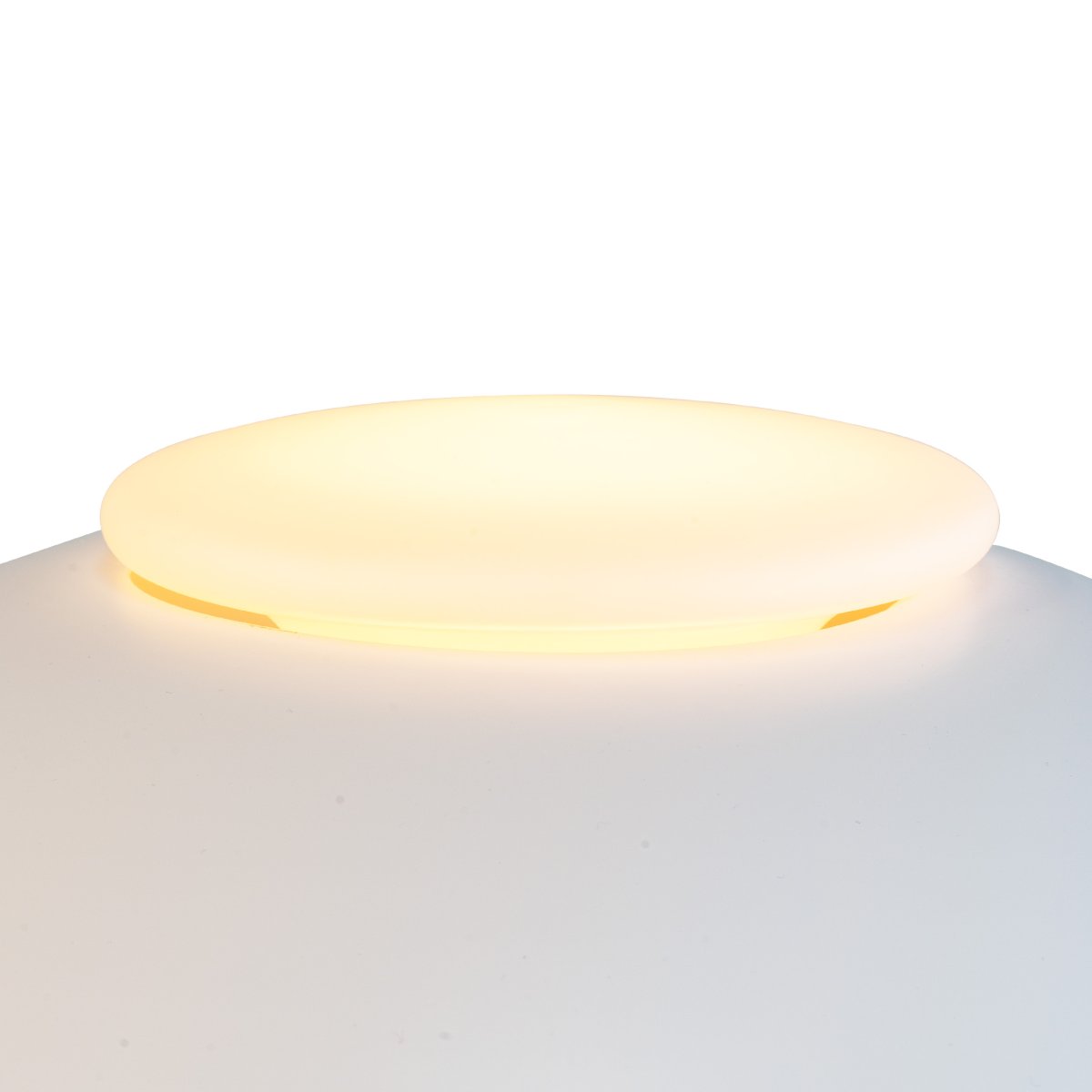 Opus Blanc mat lampadaire De Dyberg Larsen - L'abat-jour sup&eacute;rieur de la lampe est en verre opale souffl&eacute; &agrave; la bouche, qui diffuse une lumi&egrave;re douce et agr&eacute;able et cr&eacute;e ainsi une atmosph&egrave;re accueillante.