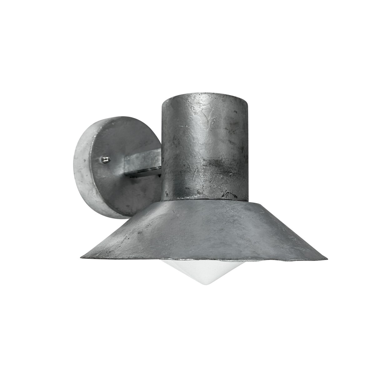 Venice Galvanisé lampe d’extérieur De Dyberg Larsen - Med fokus p&aring; kvalitet och h&aring;llbarhet &auml;r den ett perfekt val f&ouml;r att lysa upp ditt hem med en exklusiv touch av dansk design.