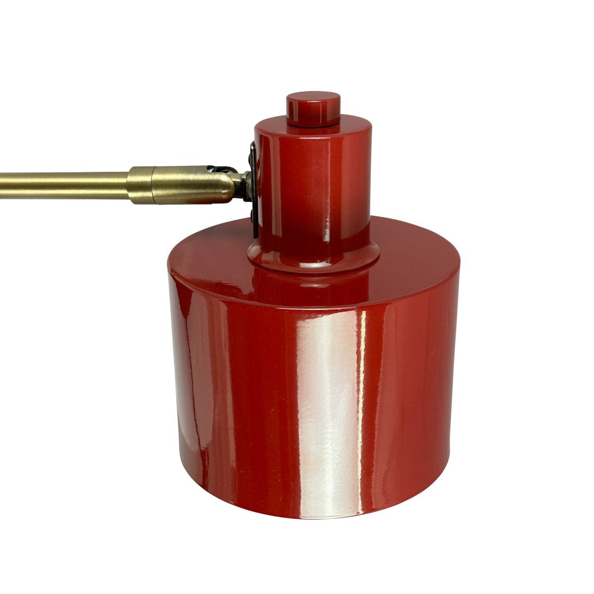 Ocean ROUGE lampe de lecture De Dyberg Larsen - Den &auml;r en dekorativ detalj i hemmet och fungerar som en indirekt ljusk&auml;lla i sovrum, vardagsrum och andra rum.