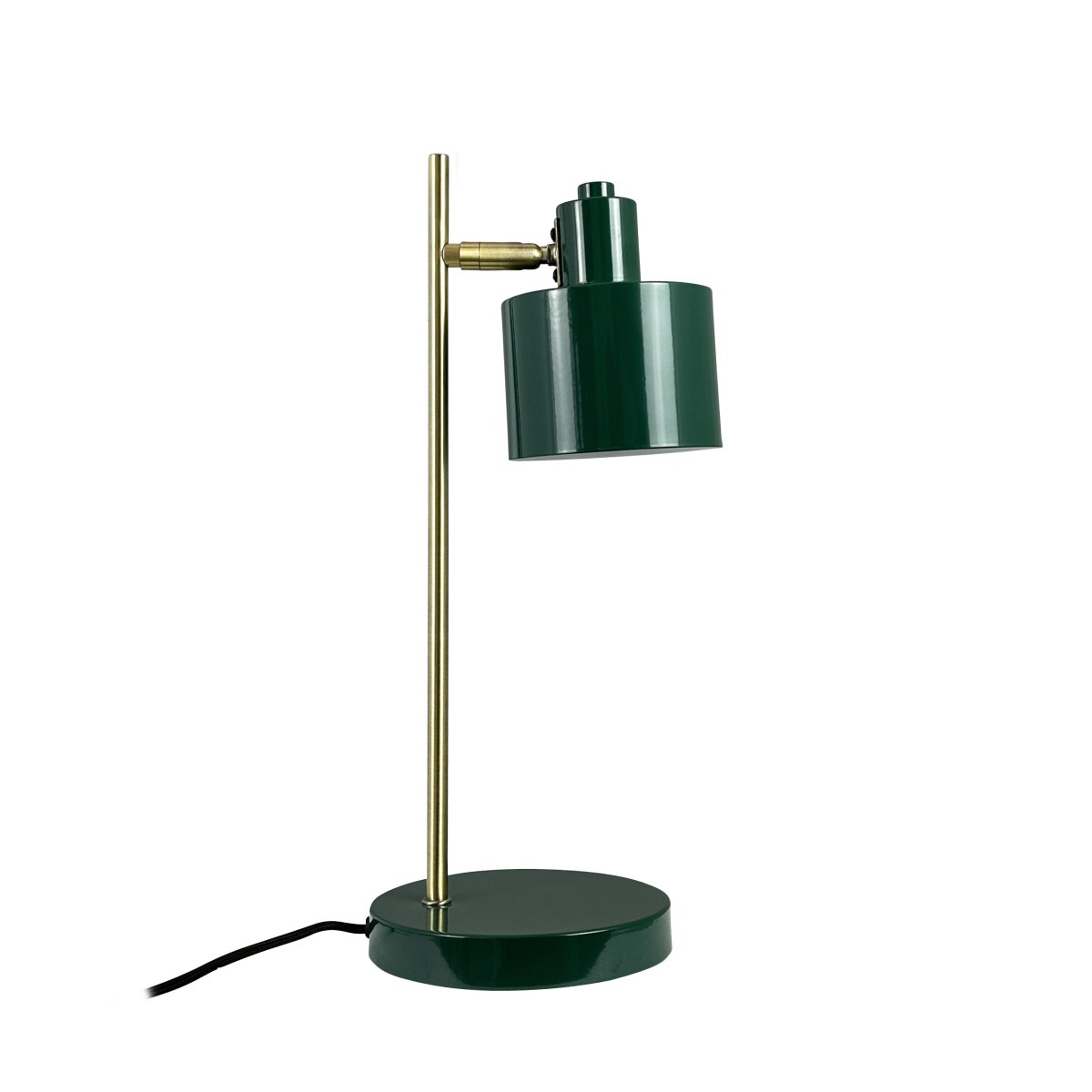 Ocean 43cm Vert lampe de bureau De Dyberg Larsen - Med sin retrostil och moderna inslag &auml;r den en stilfull inredningsdetalj som passar perfekt i sovrummet eller som indirekt ljusk&auml;lla i vardagsrummet.