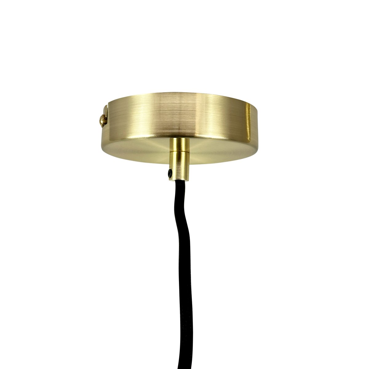 Nova Ø25 Laiton suspension De Dyberg Larsen - La suspension Nova est un exemple moderne de design danois, alliant &eacute;l&eacute;gance intemporelle et fonctionnalit&eacute;.
