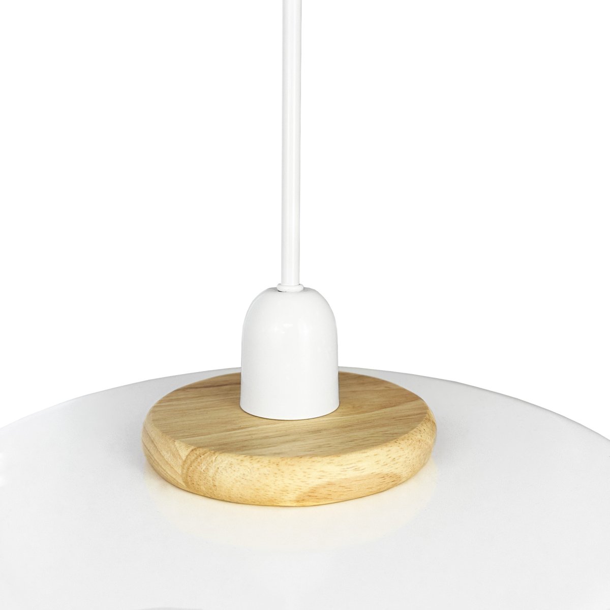 Planet Ø40 Blanc suspension De Dyberg Larsen - Cette lampe est idéale si vous souhaitez ajouter une touche élégante et lumineuse à n'importe quelle pièce de votre maison.